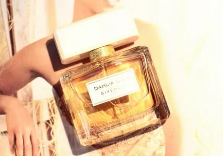 عطر نسائي - اجمل زجاجات العطور النسائية 5989 7