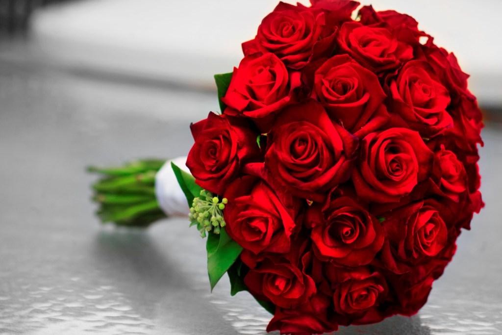13024 10 صور اجمل الورد - ارق باقات محملة بشذى الزهور كرستينا رضا